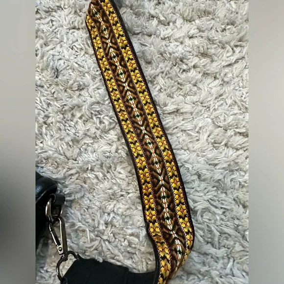 Antik Kraft black purse with reversible strap crossbody bag - Picture 3 of 10